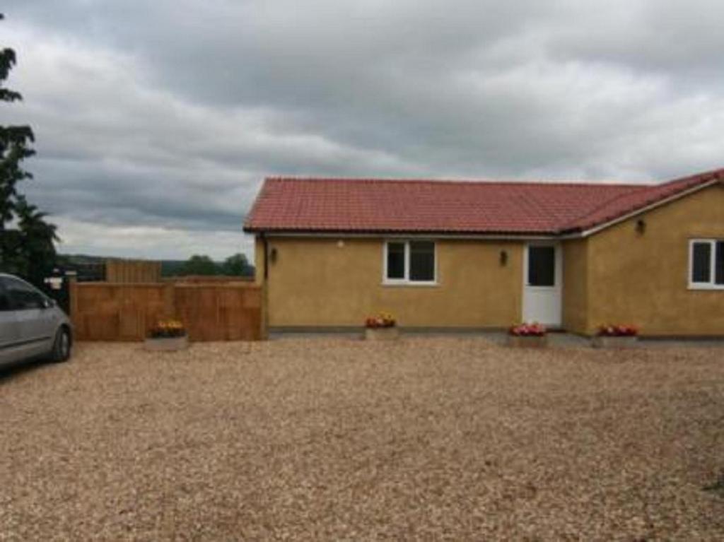 The Lodge Redhill  Camera foto