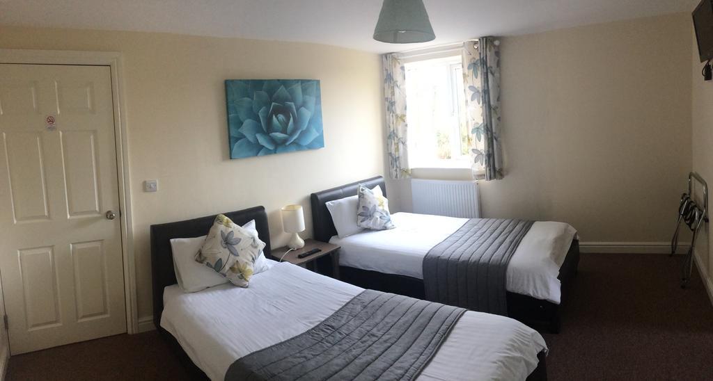The Lodge Redhill  Esterno foto