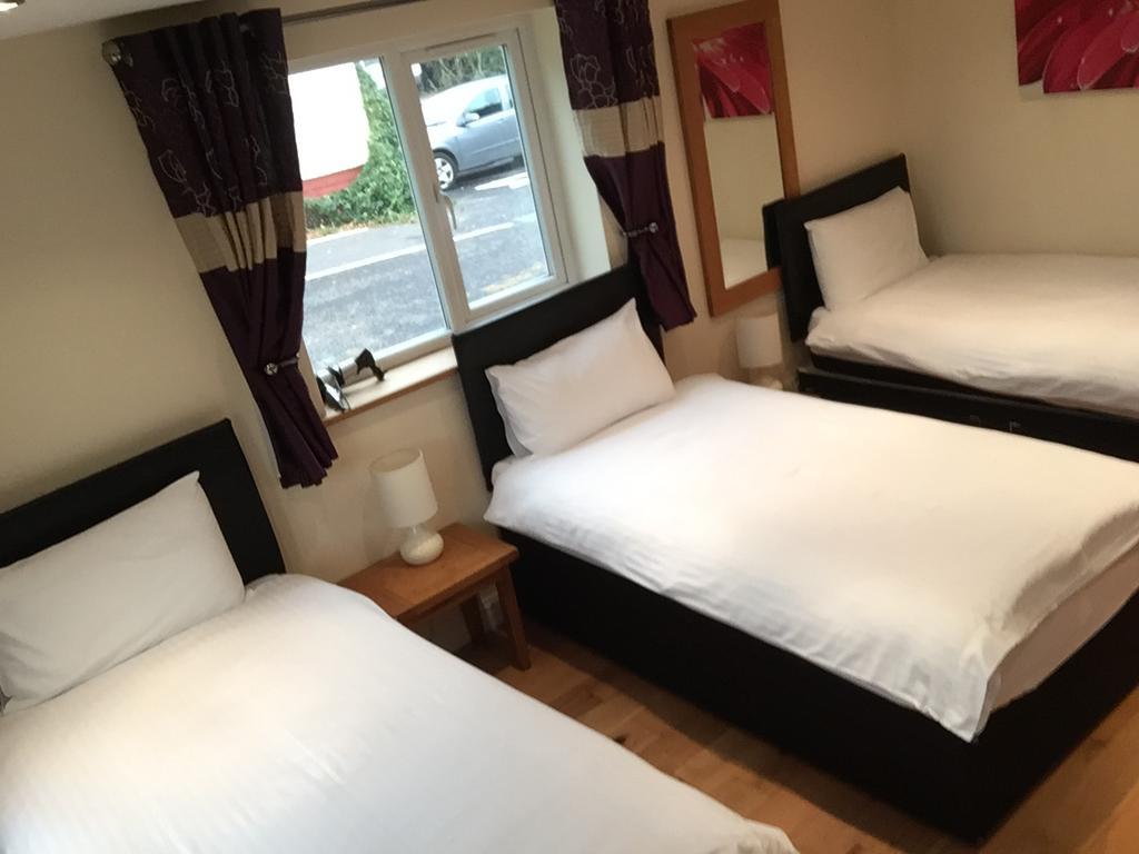 The Lodge Redhill  Esterno foto