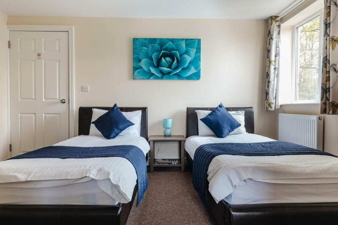 The Lodge Redhill  Esterno foto